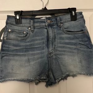 Super cute jean shorts